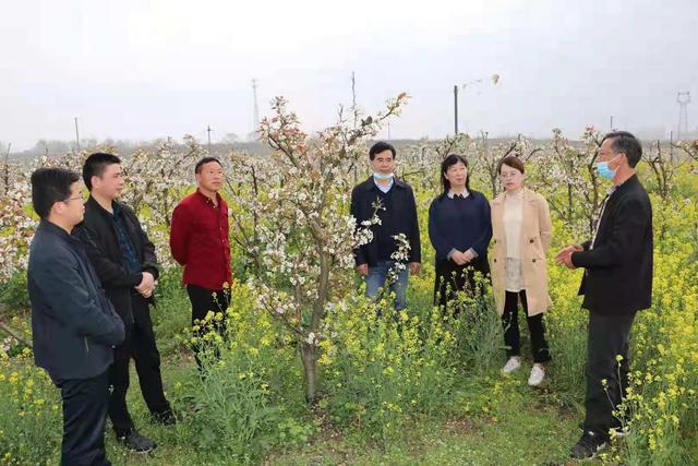 beat365在线平台官网：立足新时代 培育“新农人”